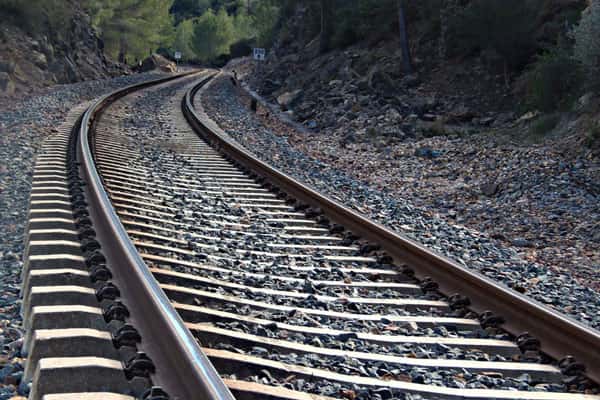 Соседство с «РЖД» привело екатеринбурженку в суд