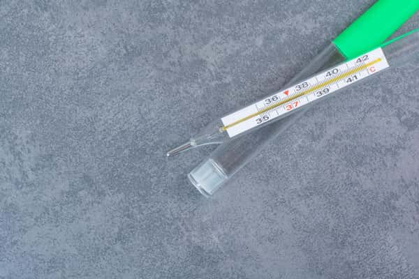 Как выбрать градусник: рекомендации врача по типам и использованию