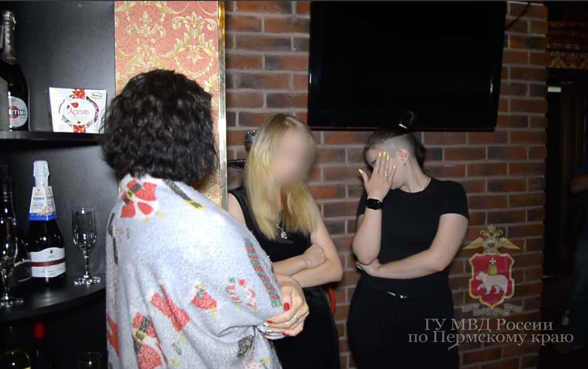 Проститутку вызывали? В Перми группу сутенёров ждёт суд 