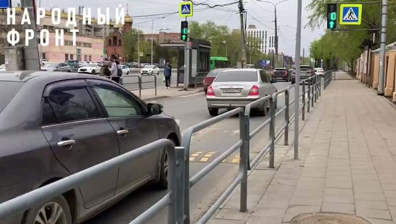В Челябинске на опасном участке дороги установили лежачих полицейских 