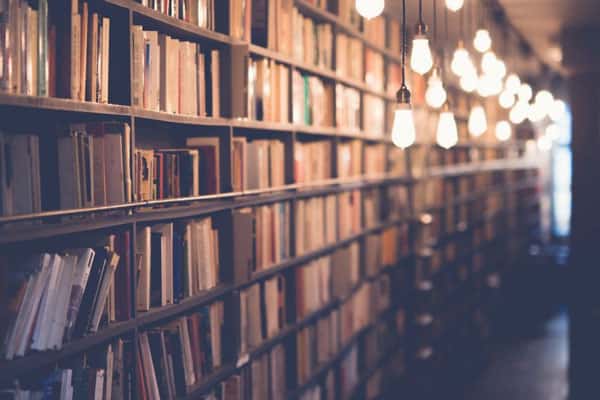 В России стали выпускать меньше книг