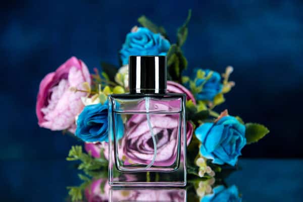 Духи в России сильно подорожали 