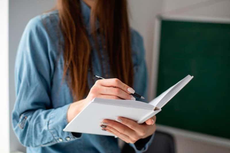 Абитуриентам хотят запретить поступать сразу в несколько вузов 