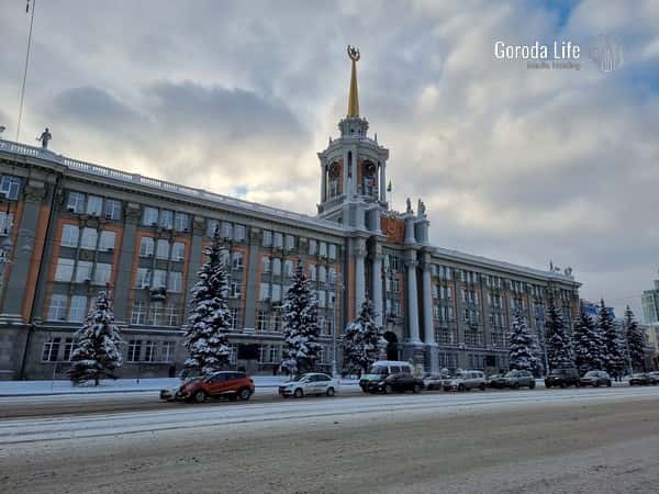 На коньках - по площади: напротив мэрии Екатеринбурга появится каток 