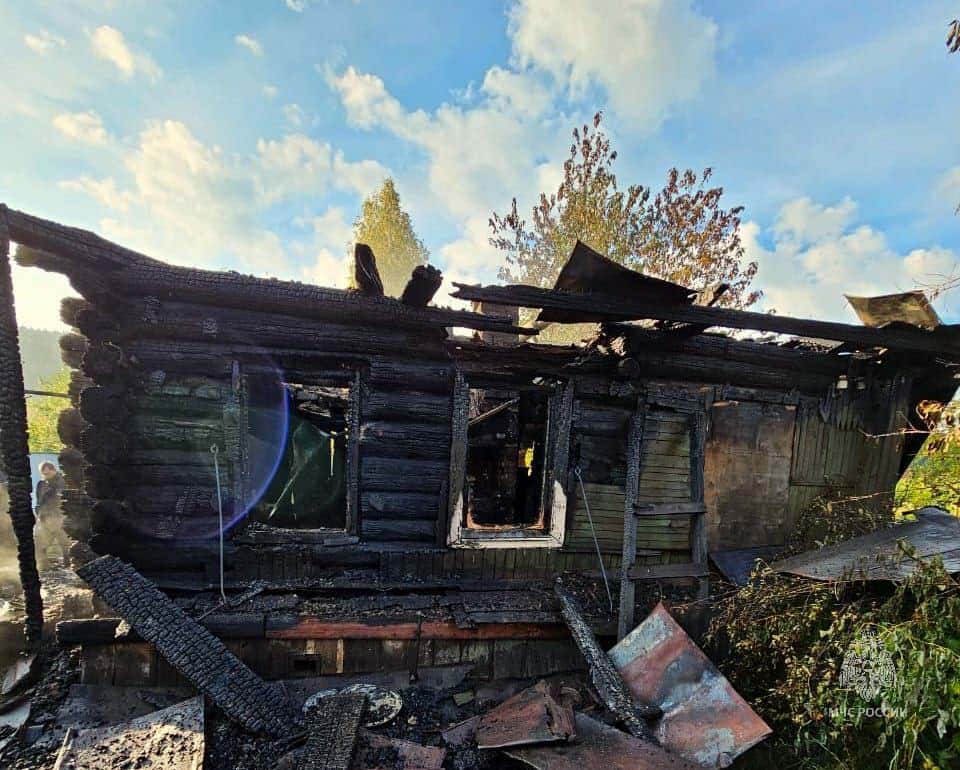 Докурился — в Челябинской области мужчина погиб при пожаре