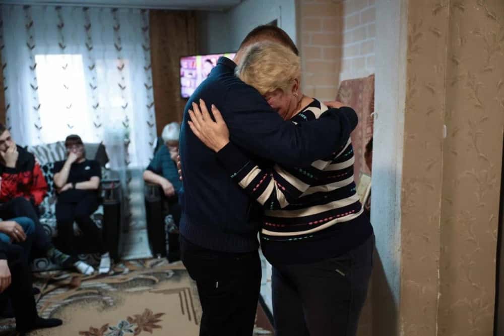 «Это не должно повториться!»: губернатор Текслер приехал на прощание с зарезанной таксисткой 