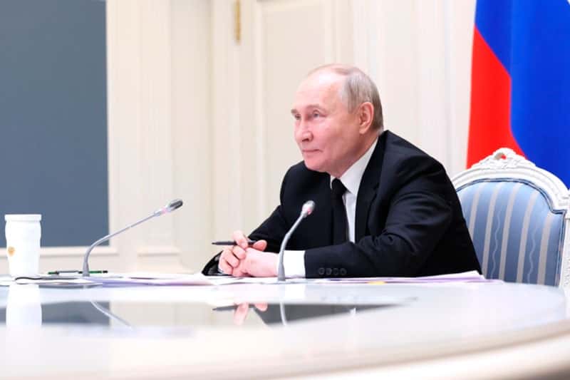 Путин заявил о необходимости роста средней продолжительности жизни 