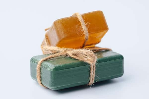 Вирусолог предупредил о риске чрезмерного использования антисептиков