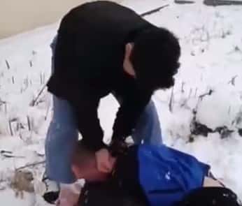 «Я охранник Пятёрочки!»: на Урале мигрант избил покупателя, повадившегося воровать 