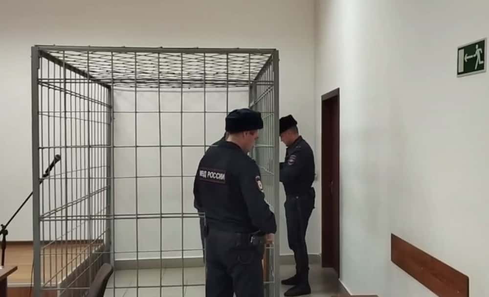 Нанёс 17 ножевых ранений — уральца отправили в колонию за убийство сожительницы на глазах у ребёнка 