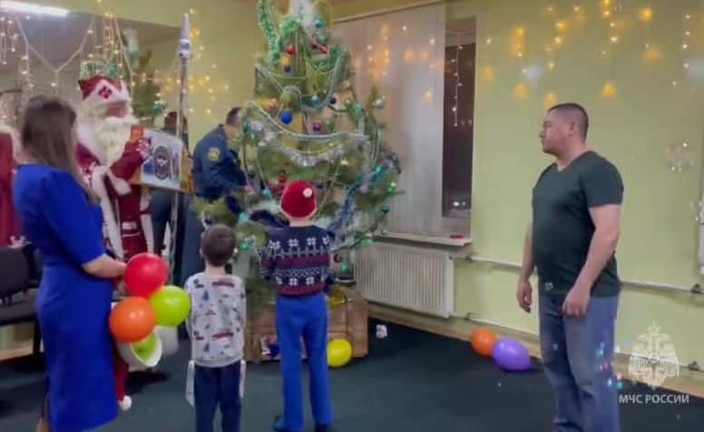 МЧС поздравило ребёнка, который 35 часов провёл под завалами рухнувшего в Магнитогорске дома 