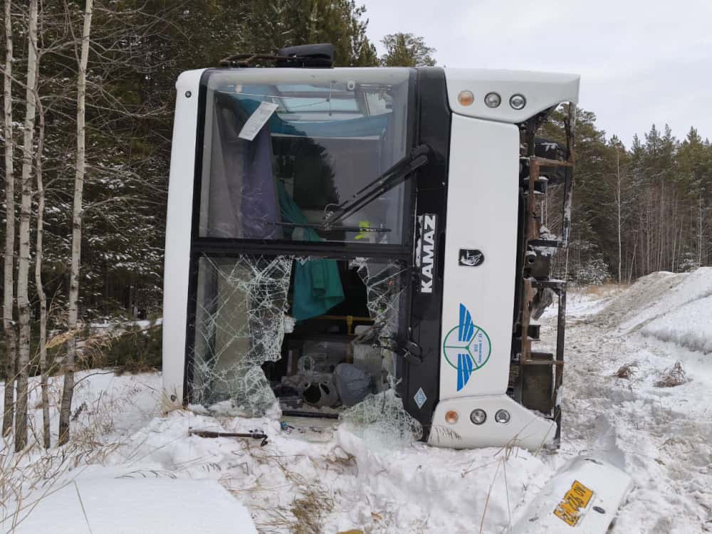 СК возбудил дело из-за травмирования пассажиров автобуса под Тюменью 