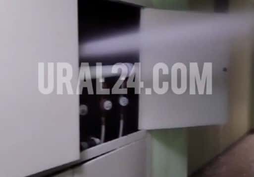 Лёд за диваном и рвущиеся трубы - проблемы жильцов новостройки «Атомстройкомплекса». Видео