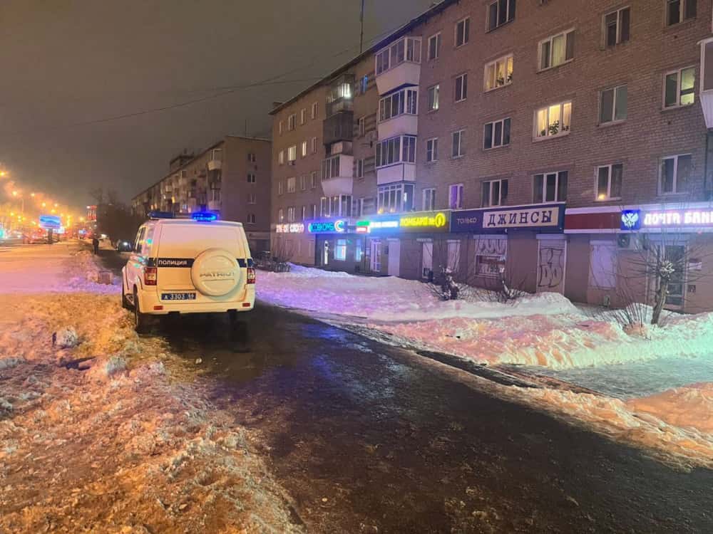 В Екатеринбурге на Эльмаше ограбили банк 