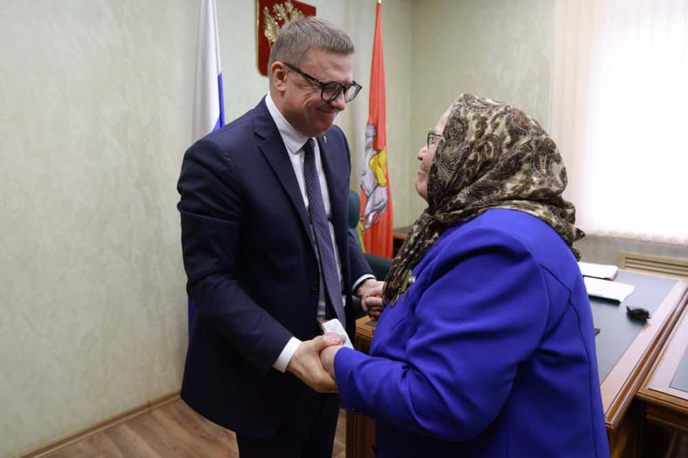 86-летняя челябинка потеряла на СВО своего сына, а теперь помогает бойцам на передовой 