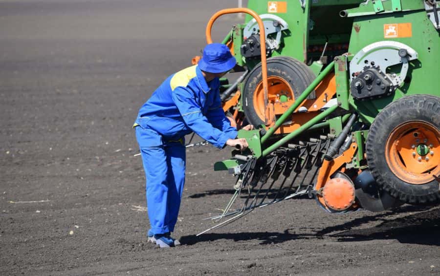 Аграрии Свердловской области начали весенние полевые работы 