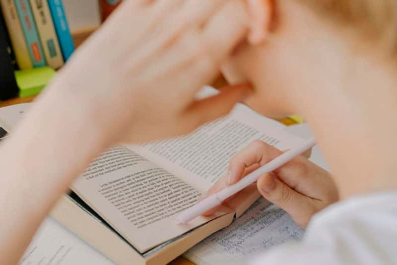 Почерк не влияет на результаты ЕГЭ — преподаватель Бирюкова 