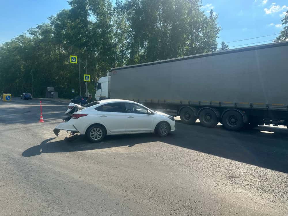 В Тюмени женщина и девочка пострадали в ДТП 