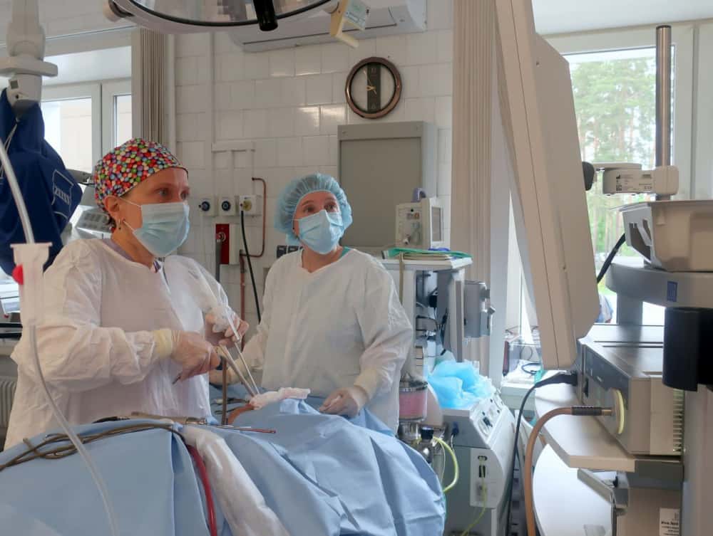 Глаз постоянно слезился — врачи спасли свердловчанку с редкой патологией