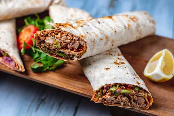 В России за год резко подорожала шаурма 