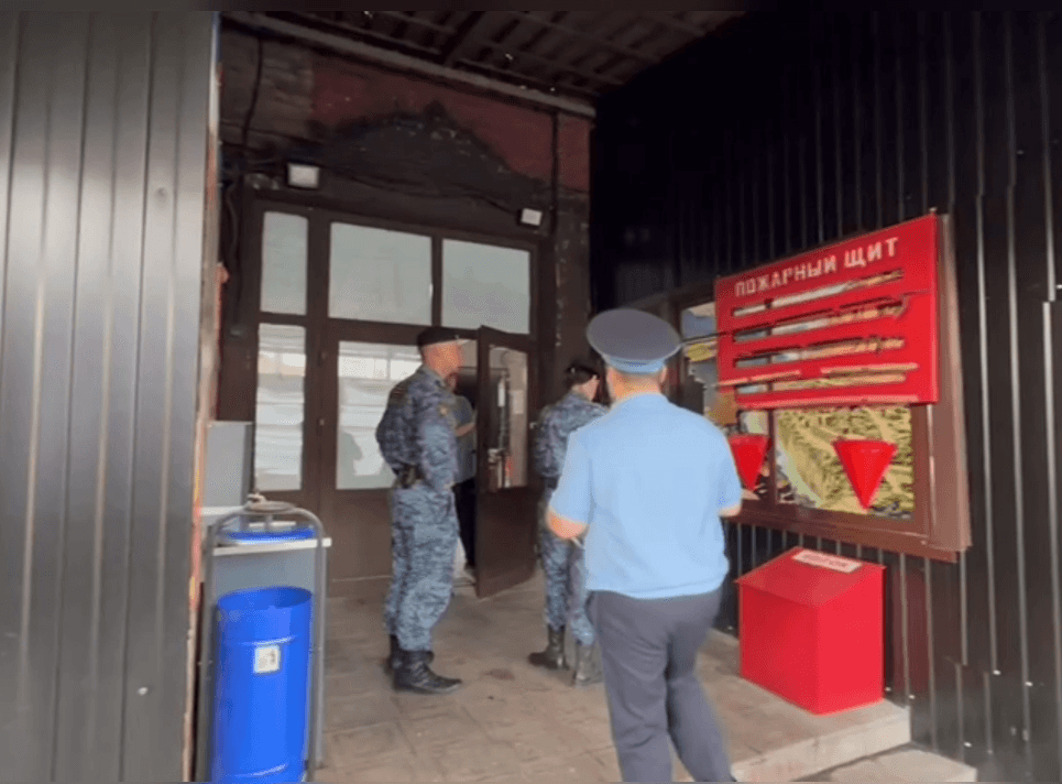 В Екатеринбурге кафе закрыли на три месяца из-за нарушений 