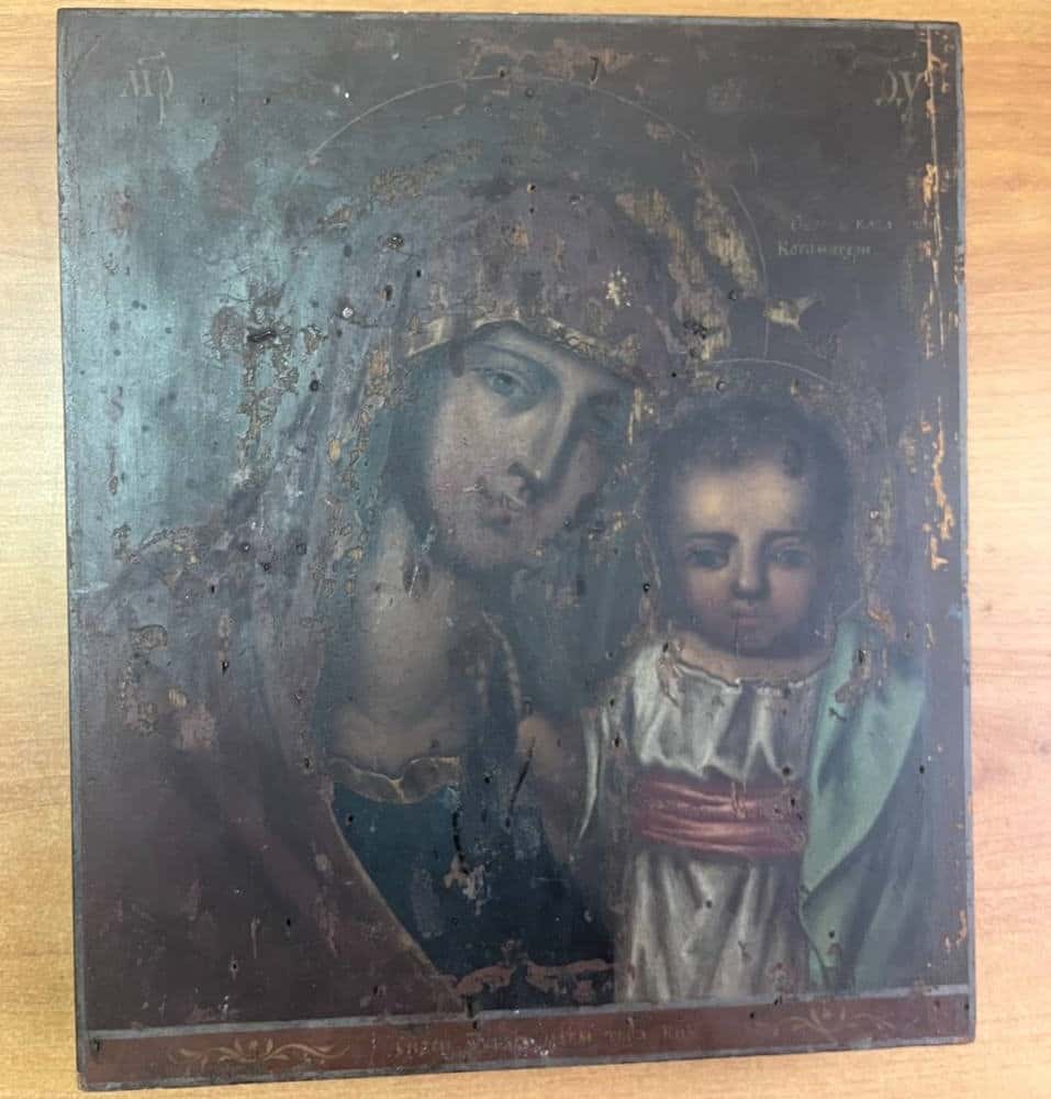 В Челябинской области мужчина похитил икону Казанской богородицы 