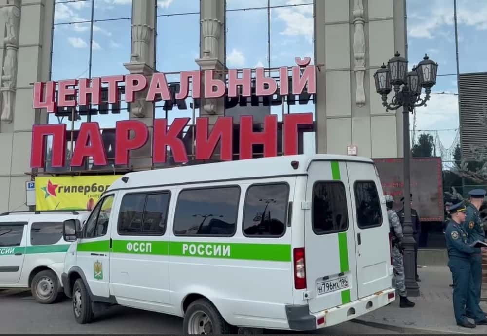 Приставы открыли ТРЦ «Гринвич» в Екатеринбурге 