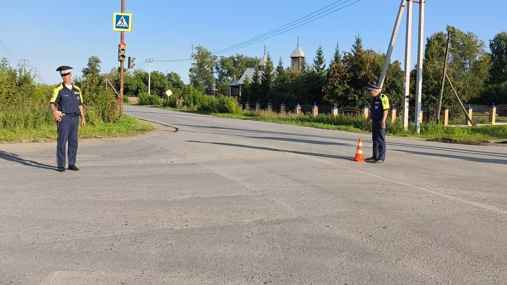 В Буланаше девочка убежала от матери и попала под машину 