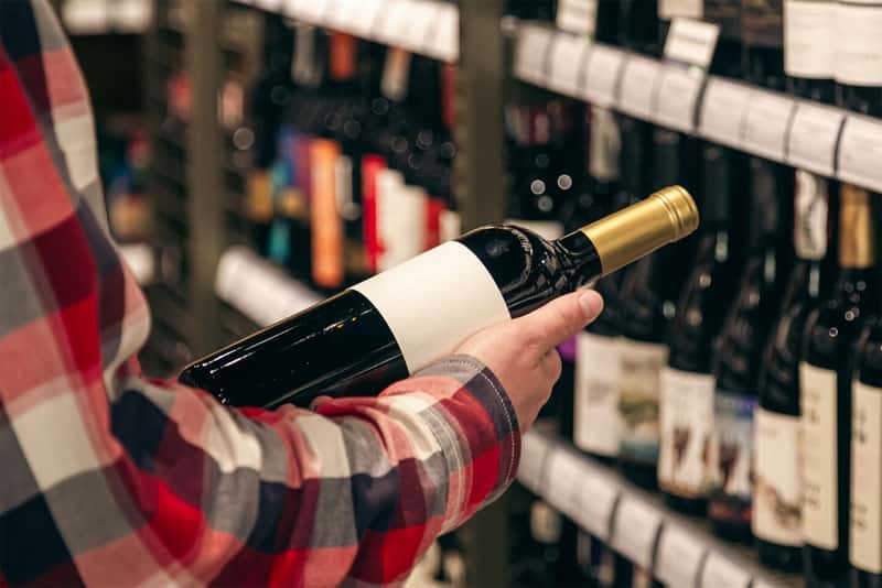 Продажу алкоголя хотят ужесточить: что изменится для свердловчан 