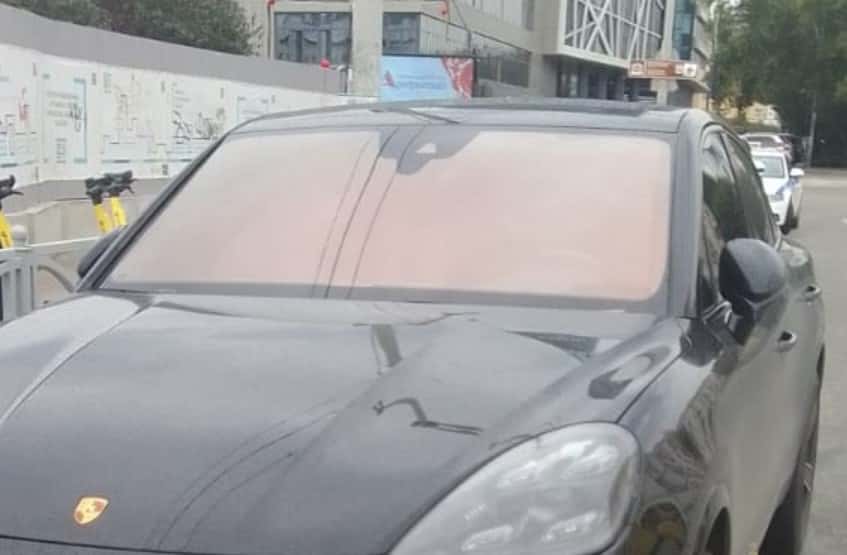 Житель Екатеринбурга затонировал автомобиль и угодил за решётку 
