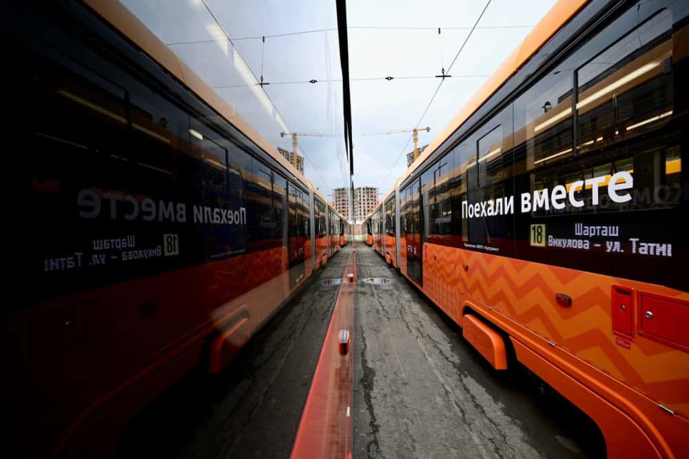 В Екатеринбурге выпустили на линию новые трёхсекционные трамваи 