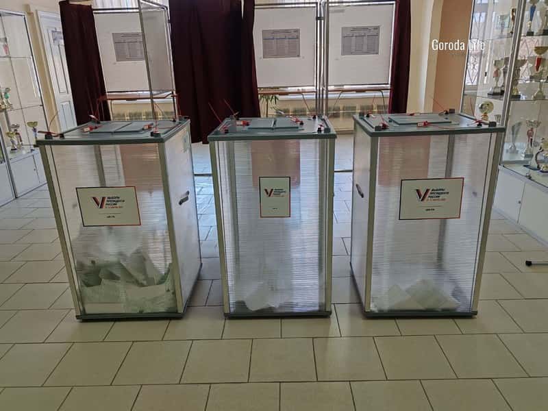 В Свердловской области открылись избирательные участки 