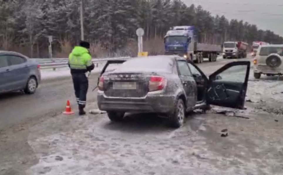 В Свердловской области установлены новые подробности смертельного ДТП на ЕКАД