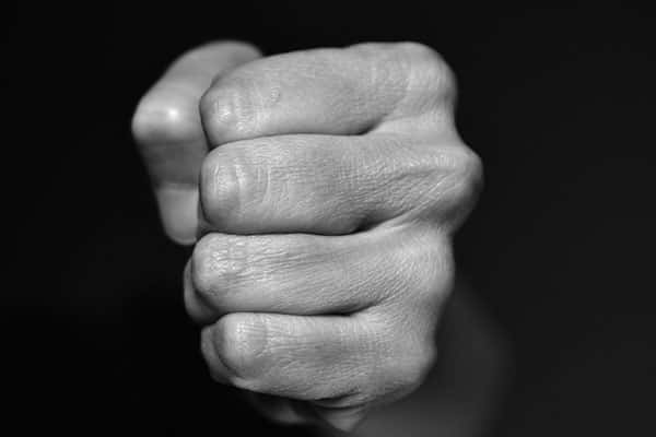 В школе №52 Екатеринбурга педагог толкнул семиклассника: начато расследование инцидента