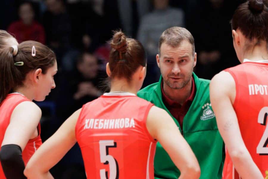 «Уралочка» отыгралась за поражение: победа 3:0 над «Ленинградкой»