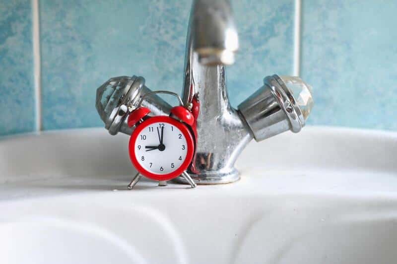 Новая схема обмана: звонят от Водоканала и требуют код из СМС