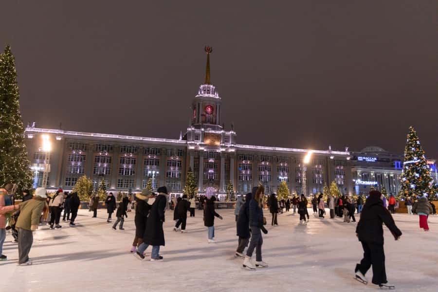 Мороз -30°: каток на площади закрыт до 26 декабря