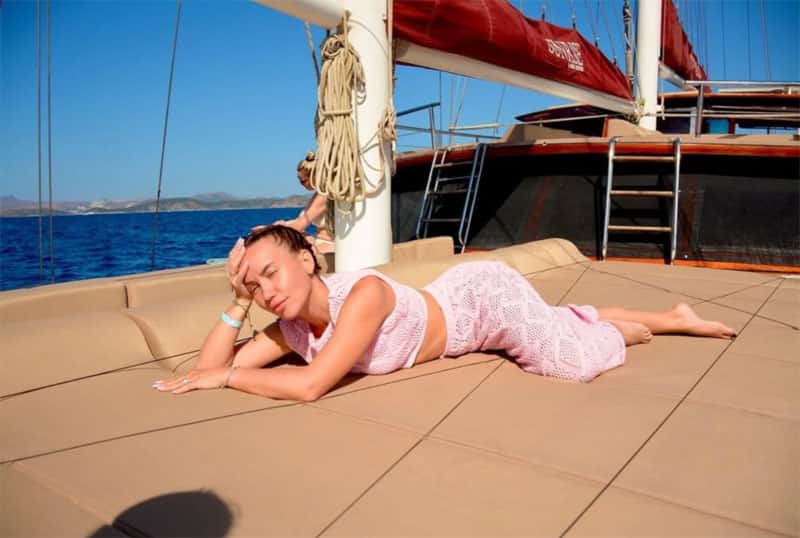 Свечи, психология и миллионы: версия лайф-коуч из Екатеринбурга