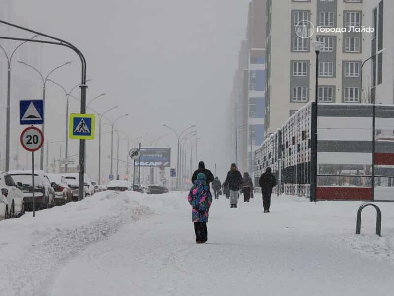 Сильный снегопад 15 февраля в Свердловской области: МЧС дало экстренное предупреждение