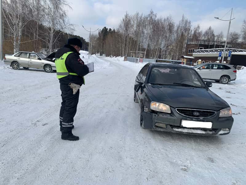 Подросток пострадал в ДТП на парковке в Заречном