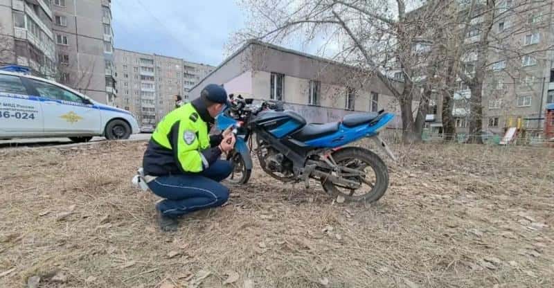 ДТП на Урале с 15-летним байкером — подросток без прав и шлема попал в больницу, родителям грозит штраф