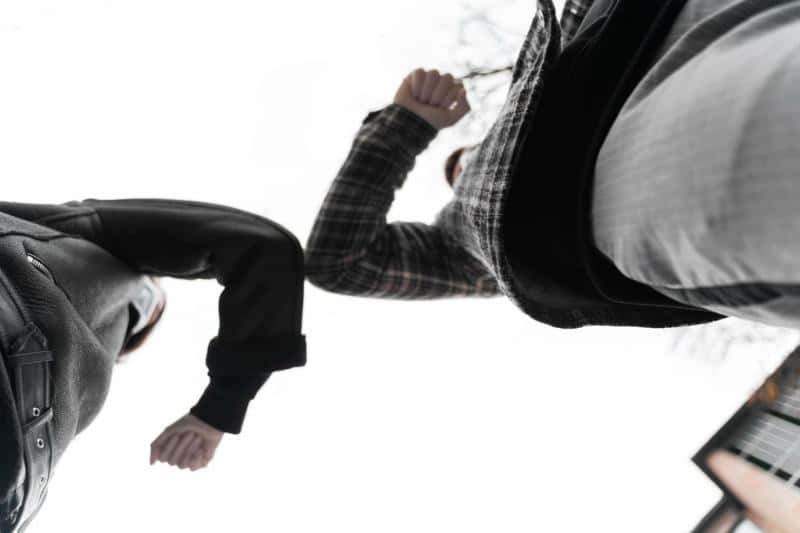 Нападение на инвалида на Урале — несовершеннолетний выплатит 70 тысяч рублей компенсации