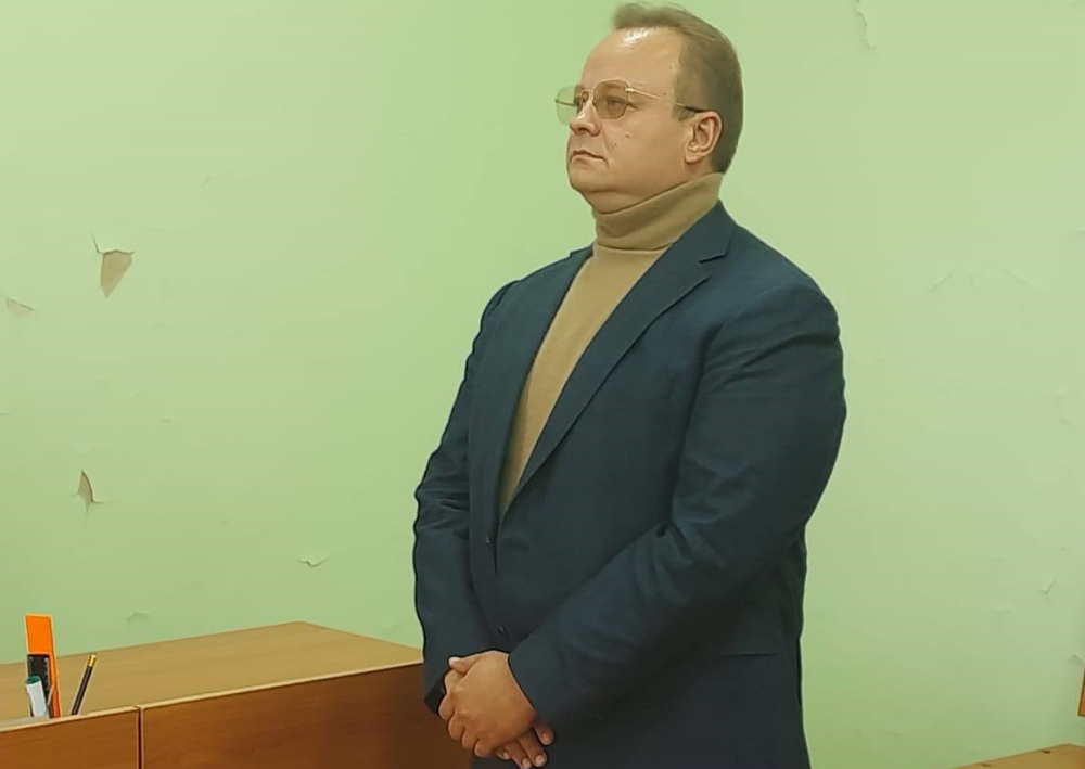 Бывшего замглавы Дегтярска облсуд отправил в колонию  | Суд отправил бывшего замглавы Дегтярска в колонию общего режима 