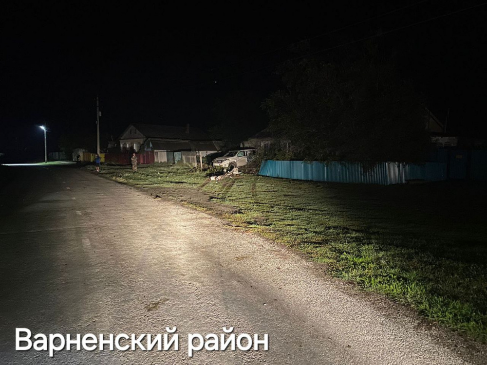 Под Челябинском юноша погиб под колёсами машины, девушка травмировалась | В Челябинской области автомобиль сбил юношу и девушку Под Челябинском юноша погиб под колёсами машины, девушка травмировалась | В Челябинской области автомобиль сбил юношу и девушку