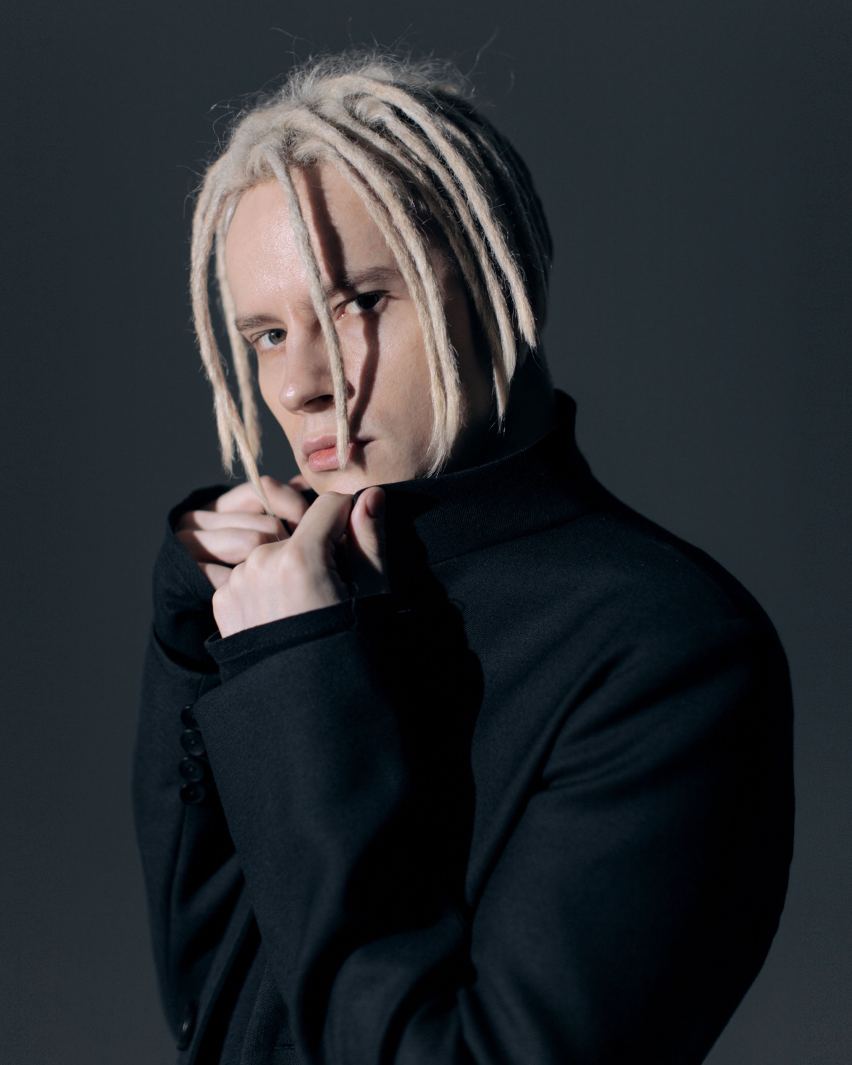 Рэпер Vacio бросил вызов певцу SHAMAN