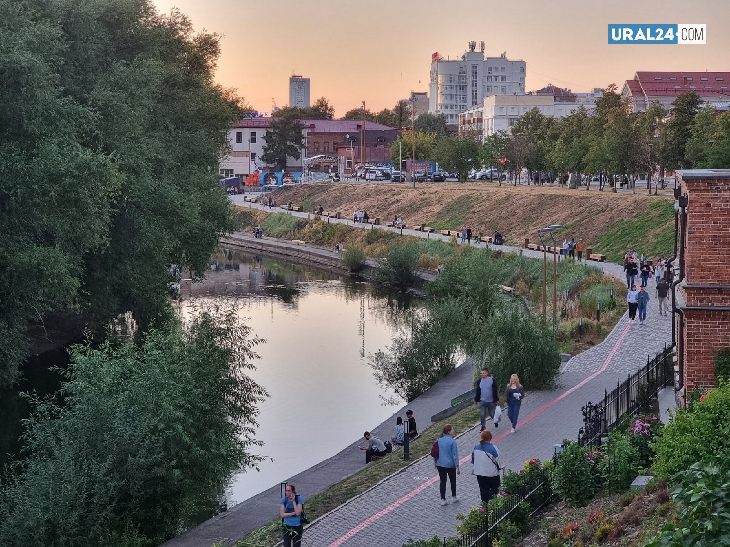 Типичный екатеринбуржец: топ-10 фактов о жителях уральской столицы к Дню города