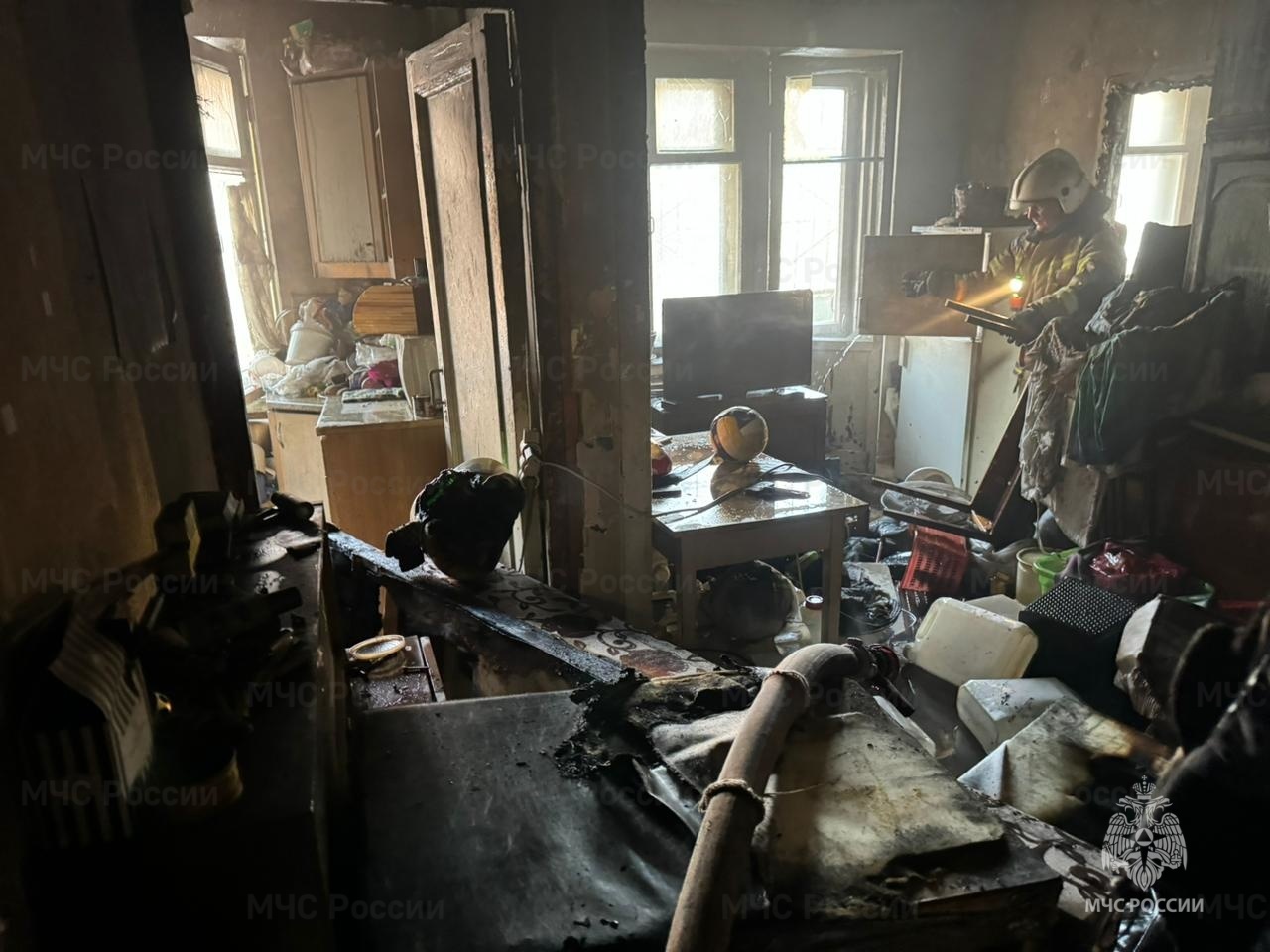 Звала на помощь — в Екатеринбурге пожары погубили двух женщин 