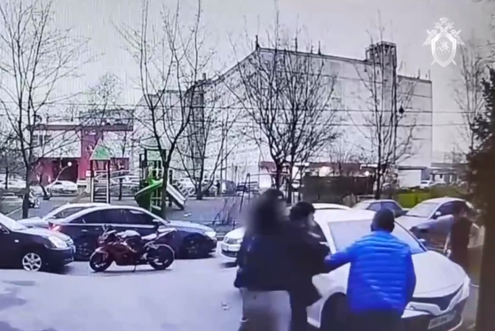 В Москве нелегальный мигрант убил человека. Видео  | Мигрант зарезал москвича из-за сделанного замечания 