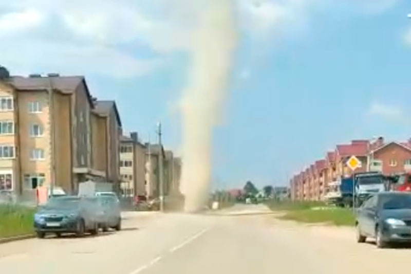 В Свердловской области прошел смерч В Свердловской области прошел смерч