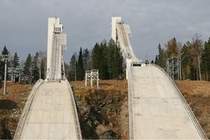 Трамплины на горе Долгая в Нижнем Тагиле будут построены в срок Трамплины на горе Долгая в Нижнем Тагиле будут построены в срок